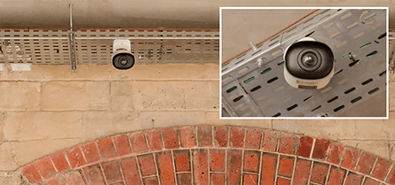 Milesight panoramic cameras provide wide-coverage monitoring for outdoor traffic