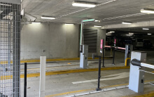 Vehicle recognition at the parking barrier